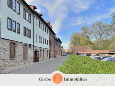 Scheckheftgepflegtes Neun-Familienhaus sucht Anleger!