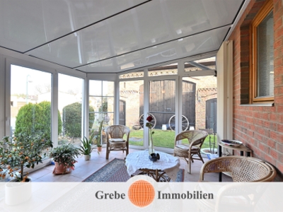 Einfamilienhaus mit großem Nebengelass inkl. Garage!