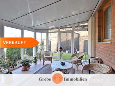 Einfamilienhaus mit großem Nebengelass inkl. Garage!