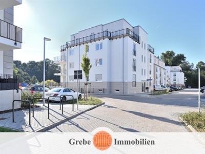 Hochwertige EG-Wohnung mit Terrasse und Garten in Zossens Stadtmitte!