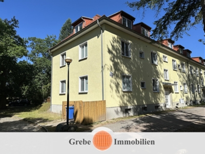 Zum Bahnhof: Neu möbliertes Appartment!